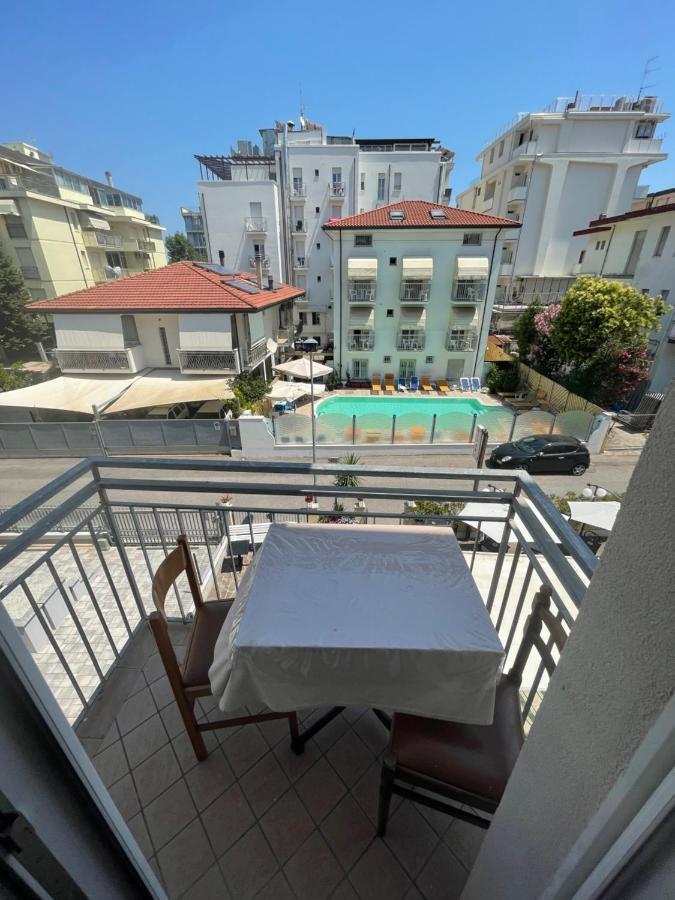 Hotel moroni Rimini Esterno foto